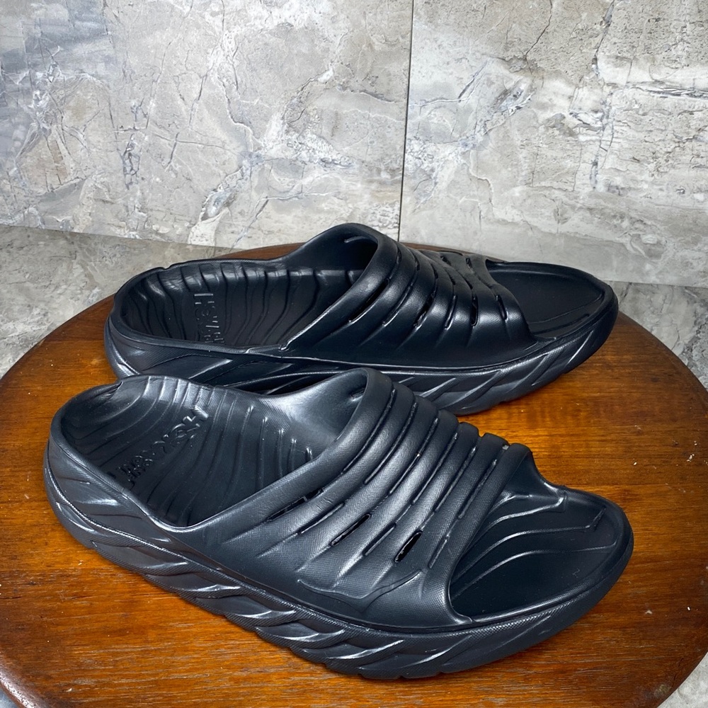 Hoka One One Men’s Size 10 ORA Recovery Comfort Black Slides - Picture 3 of 6
